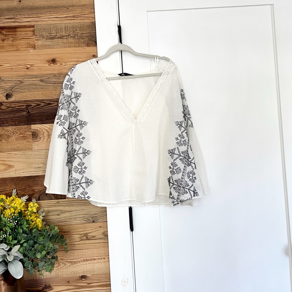 Zara Embroidered Lace Trim Butterfly Wing Linen Blend Top Large - Picture 3 of 6